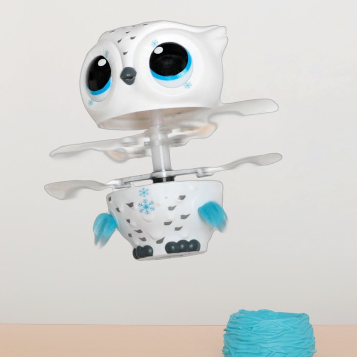 タカラトミー お世話すると飛び立つフクロウ型玩具 日本経済新聞