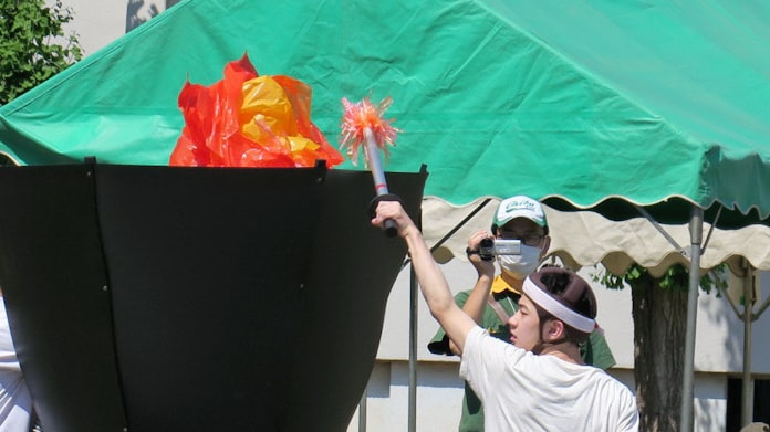 運動会にオリンピックムード 聖火リレーや五輪音頭 日本経済新聞 運動会にオリンピックムード 聖火リレーや五輪音頭 日本経済新聞