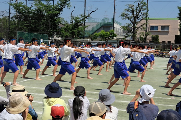 運動会にオリンピックムード 聖火リレーや五輪音頭 日本経済新聞 運動会にオリンピックムード 聖火リレーや五輪音頭 日本経済新聞