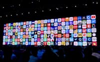 アップルは開発者向け会議で多数のアプリが用意されていることについて、開発者の協力に感謝した                              