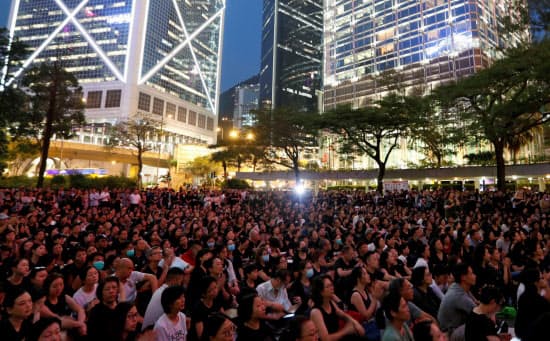香港では「逃亡犯条例」改正案への抗議が続いている(14日)=ロイター
