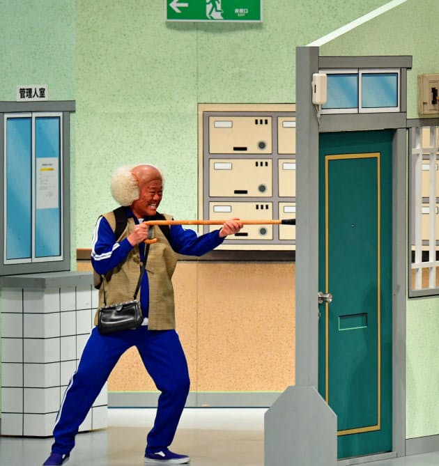 強烈キャラ茂造 実は苦労人 吉本新喜劇の復活に一役 Nikkei Style 強烈キャラ茂造 実は苦労人 吉本新喜劇の復活に一役 Nikkei Style