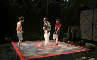 匿名劇壇の「大暴力」は短編を連ねて「暴力」というテーマを浮かび上がらせた
=堀川 高志撮影 匿名劇壇の「大暴力」は短編を連ねて「暴力」というテーマを浮かび上がらせた
=堀川 高志撮影