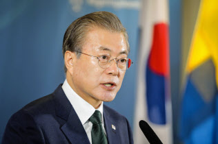 韓国の文在寅(ムン・ジェイン)大統領=AP 韓国の文在寅(ムン・ジェイン)大統領=AP