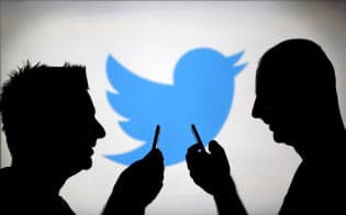 やりとりしている相手が見えにくくなるネット空間では怖さを感じることも多い=ロイター やりとりしている相手が見えにくくなるネット空間では怖さを感じることも多い=ロイター