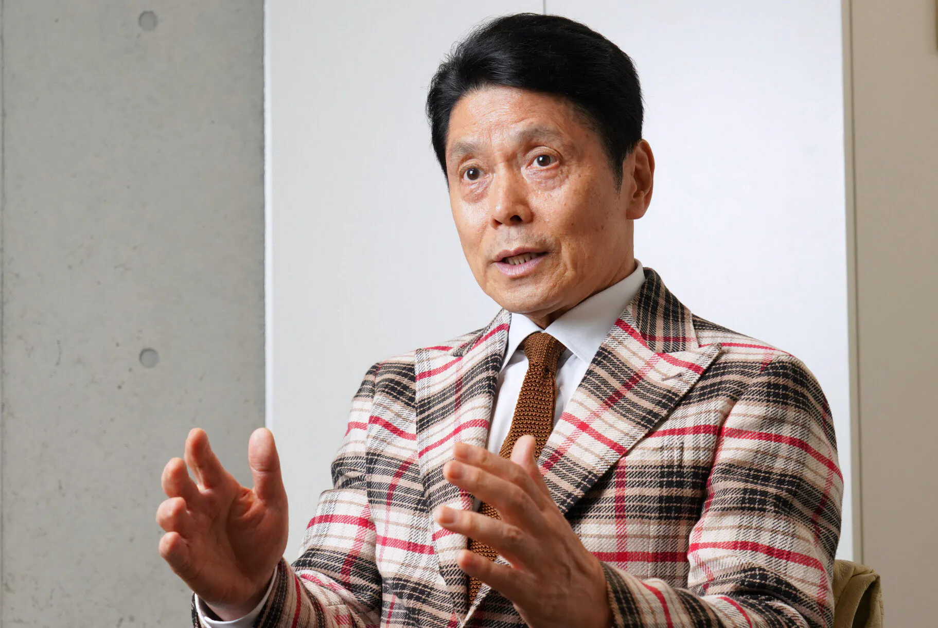 峰竜太流 装いの美学 Nikkei Style 峰竜太流 装いの美学 Nikkei Style