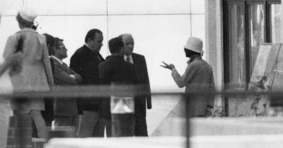 選手村でテロ 11人犠牲に 1972年ミュンヘン五輪 日本経済新聞 選手村でテロ 11人犠牲に 1972年ミュンヘン五輪 日本経済新聞