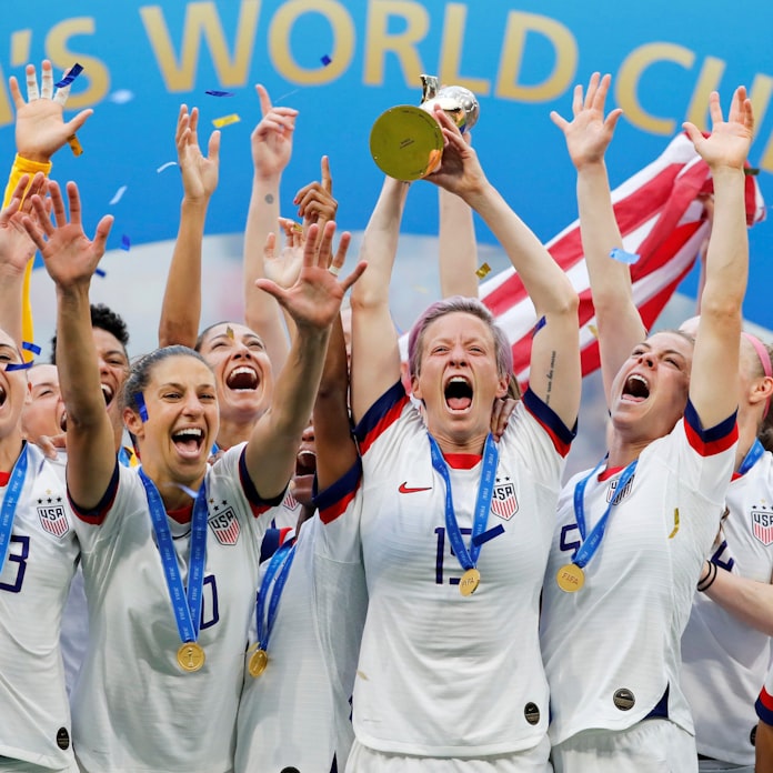 サッカー女子w杯 米国が2連覇 オランダ下す 日本経済新聞 サッカー女子w杯 米国が2連覇 オランダ下す 日本経済新聞