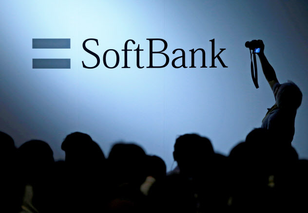 ソフトバンクは中南米での消費者金融市場の成長を取り込む=ロイター ソフトバンクは中南米での消費者金融市場の成長を取り込む=ロイター