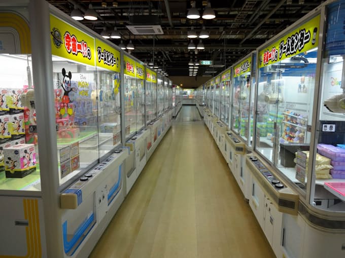 台数 ギネス超え のクレーンゲーム店 八潮市に開業 日本経済新聞