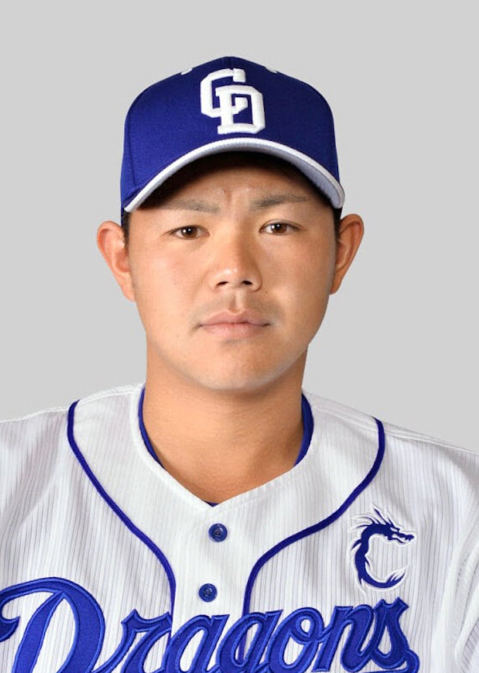 中日 高橋周平 右小指靱帯断裂 手術も視野 日本経済新聞