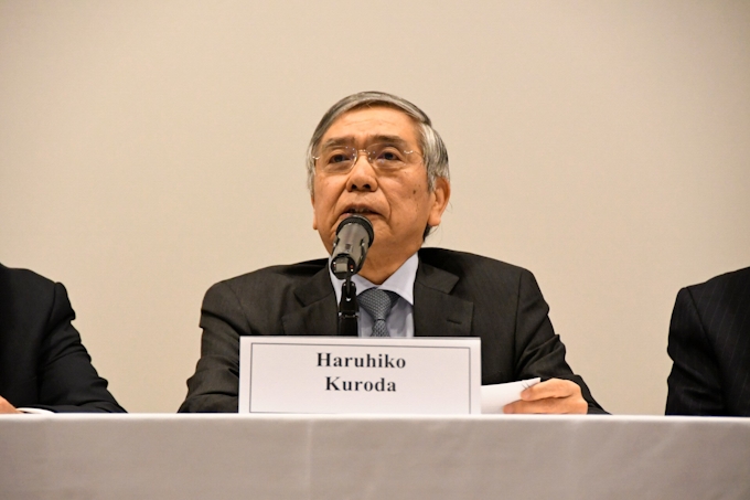 黒田日銀総裁 Mmt同意せず 独立性巡る討論会で 日本経済新聞