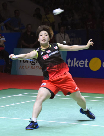 山口茜 女子単で初v バドのインドネシアop 日本経済新聞 山口茜 女子単で初v バドのインドネシアop 日本経済新聞