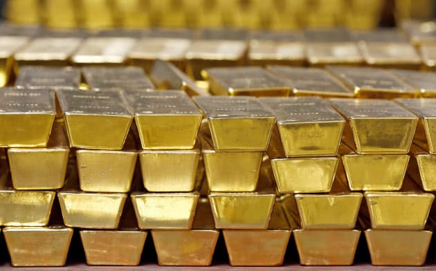 金価格は6年ぶりの高値圏にある=AP 金価格は6年ぶりの高値圏にある=AP