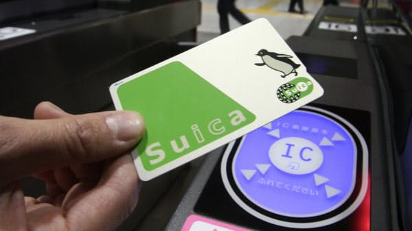 Suicaは発行枚数が約8000万枚と利用者が多い