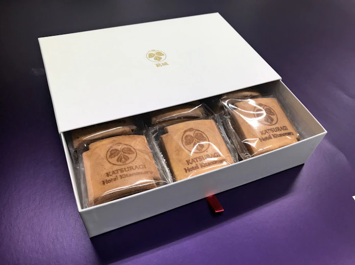 大昭和加工紙業 環境に優しい光沢紙 米ぬかインキ 日本経済新聞