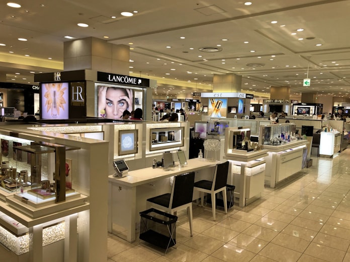 Jr名古屋高島屋 化粧品売り場2倍に拡大 日本経済新聞 Jr名古屋高島屋 化粧品売り場2倍に拡大 日本経済新聞