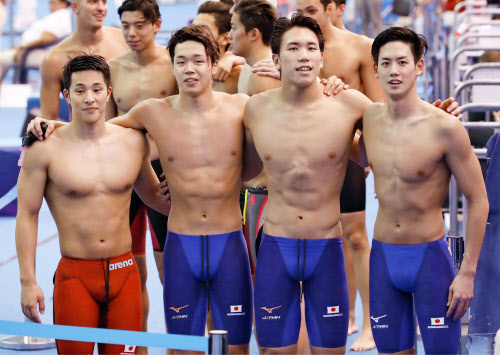 競泳男子800リレー 日本に五輪出場枠 世界水泳で9位 日本経済新聞