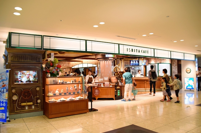新千歳空港にカフェ業態 石屋製菓が26日開業 日本経済新聞