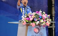 台湾・国民党の公認候補として次期総統選に出馬することが決まった韓国瑜・高雄市長（28日、新北市内の党大会）
