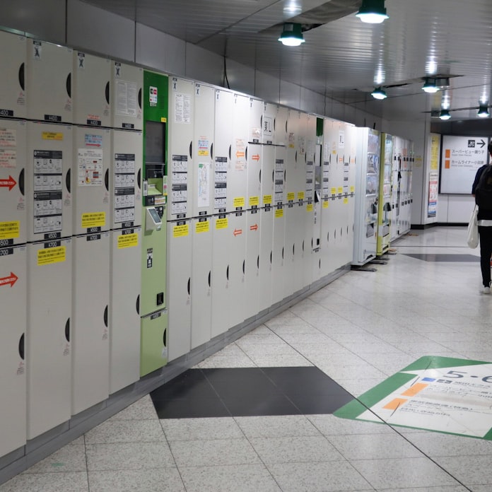 コインロッカーにもインバウンド効果 値上げ相次ぐ 日本経済新聞 コインロッカーにもインバウンド効果 値上げ相次ぐ 日本経済新聞