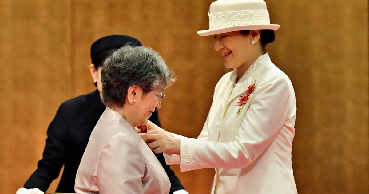 皇后さま 授与式に出席 ナイチンゲール記章 日本経済新聞 皇后さま 授与式に出席 ナイチンゲール記章 日本経済新聞