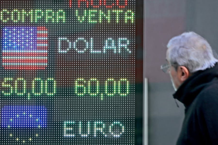 アルゼンチン通貨下落続く 6 安 左派政権警戒で 日本経済新聞