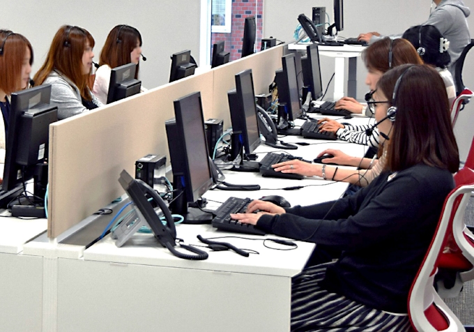 コールセンター 地方都市に恩恵 賃料 時給けん引 日本経済新聞