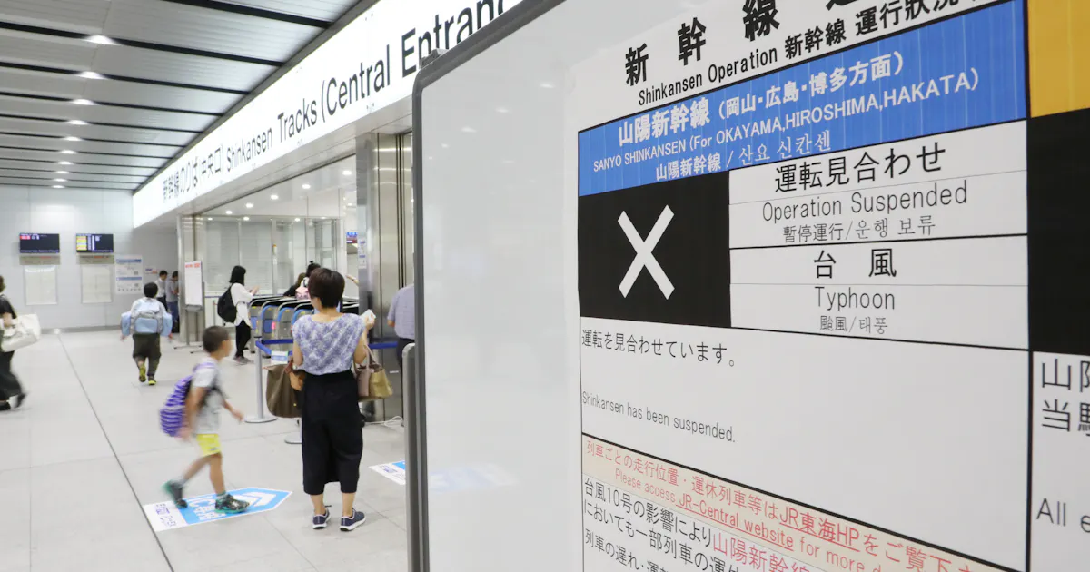 台風で 計画運休 20万人影響 2日前予告 混乱抑制 日本経済新聞