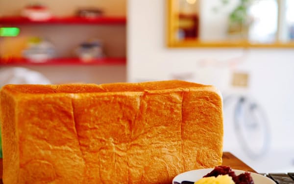原材料にこだわり、添加物を一切使わない食パン専門店「い志かわ」の最高級食パンは2斤で1000円（税込み）