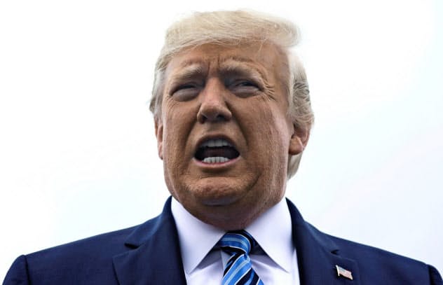 トランプ氏はFRBに金融緩和の圧力をかけ続けている=ロイター トランプ氏はFRBに金融緩和の圧力をかけ続けている=ロイター