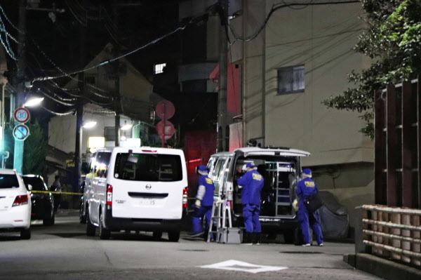 山口組系組員撃たれ重傷 神戸の事務所 犯人逃走 日本経済新聞