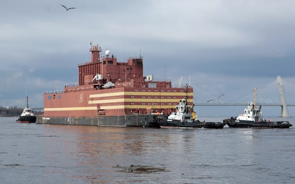 ロシアの浮体式洋上原子力発電所「アカデミック・ロモノソフ」=ロイター