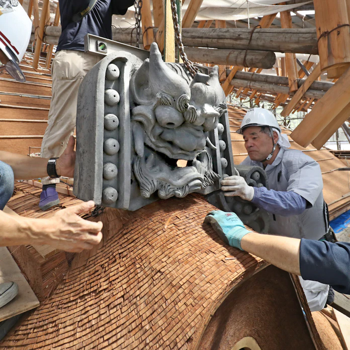 清水寺本堂 檜皮葺の改修 古文書通りに 試行錯誤 日本経済新聞 清水寺本堂 檜皮葺の改修 古文書通りに 試行錯誤 日本経済新聞