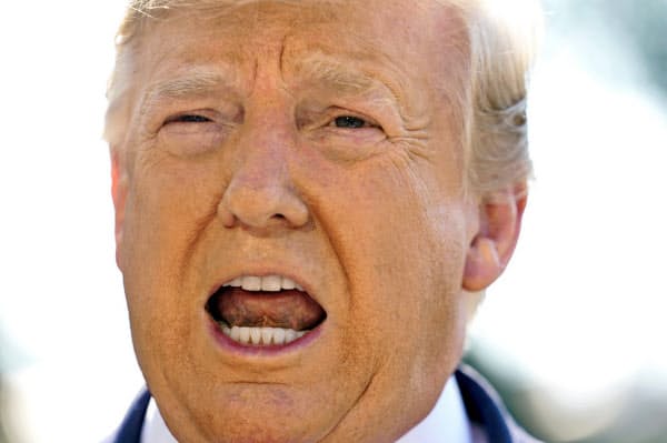 トランプ氏は中国の報復関税に強い怒りを表した=ロイター