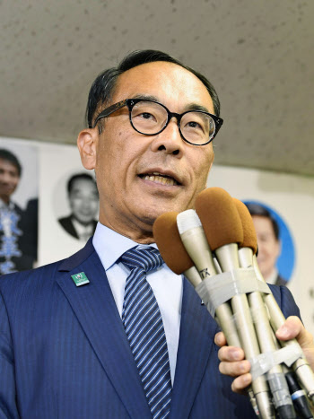 埼玉知事に大野氏 自公系候補を破る 日本経済新聞