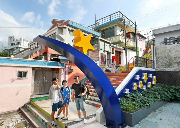 せかい旬景 古い町並みに若者呼び込む 韓国 光州 日本経済新聞 せかい旬景 古い町並みに若者呼び込む 韓国 光州 日本経済新聞