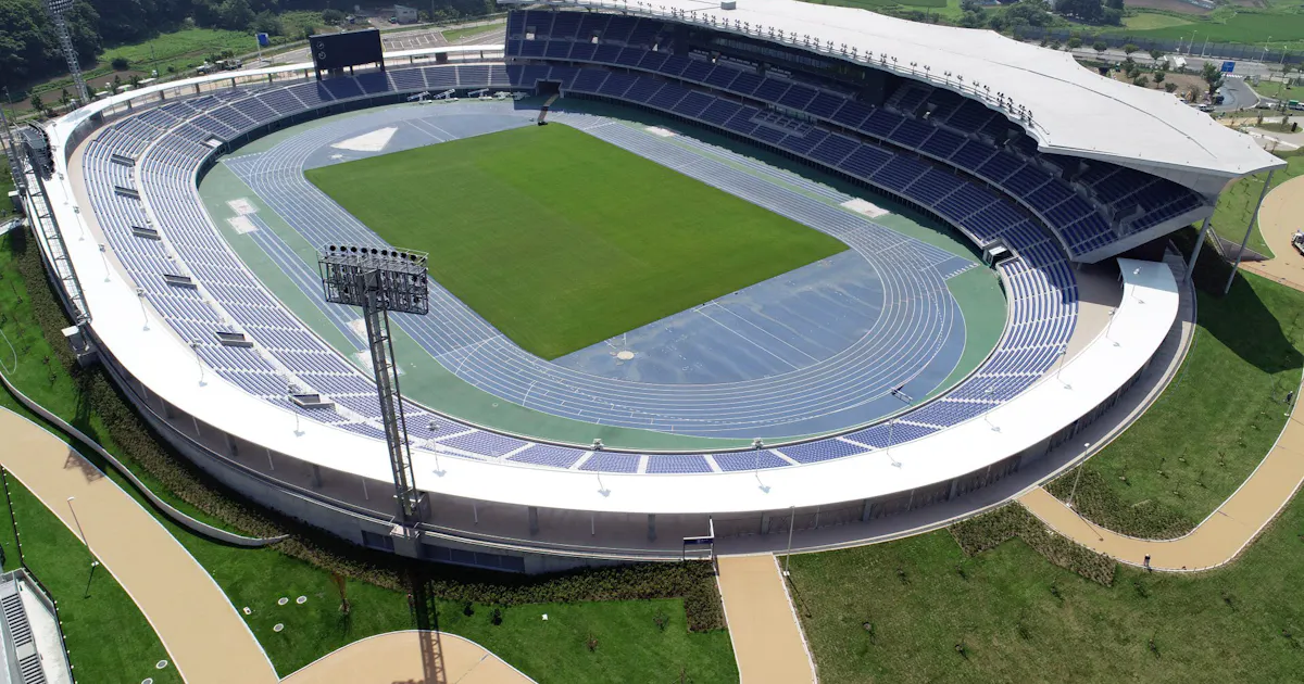 写真集 ひなた宮崎県総合運動公園 公益財団法人宮崎県スポーツ施設協会