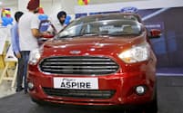 インドでは自動車の販売が落ち込んでいる=ロイター