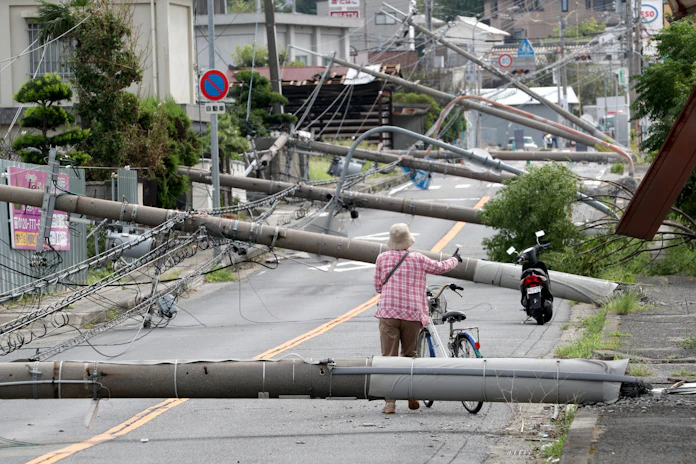 18年台風21号から1年 暴風 関空水没を振り返る 日本経済新聞 18年台風21号から1年 暴風 関空水没を振り返る 日本経済新聞