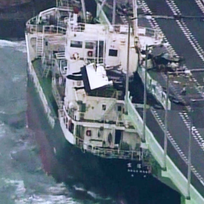 18年台風21号から1年 暴風 関空水没を振り返る 日本経済新聞 18年台風21号から1年 暴風 関空水没を振り返る 日本経済新聞