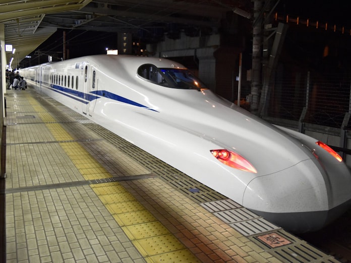 ドクターイエローは続投 東海道新幹線 営業中に点検 日本経済新聞 ドクターイエローは続投 東海道新幹線 営業中に点検 日本経済新聞