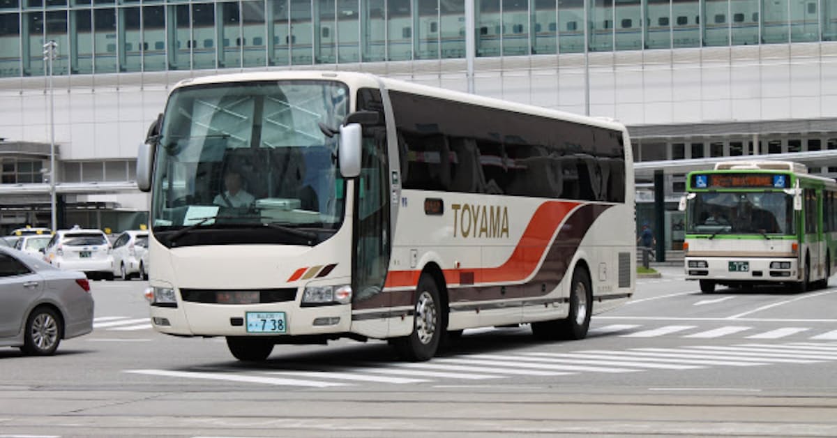 富山地鉄 高速バス2路線の運賃据え置き 仙台線など 日本経済新聞