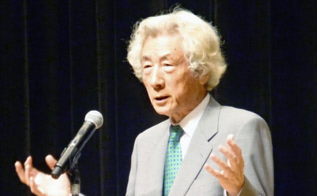 講演する小泉純一郎元首相(15日午後、茨城県日立市) 講演する小泉純一郎元首相(15日午後、茨城県日立市)