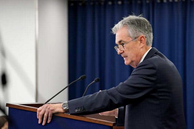 米連邦準備理事会(FRB)のパウエル議長(18日、ワシントン)=ロイター 米連邦準備理事会(FRB)のパウエル議長(18日、ワシントン)=ロイター