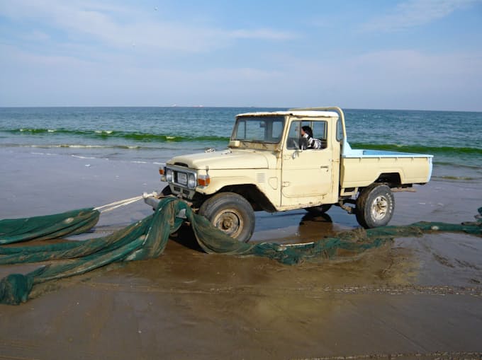 トヨタ ランクル累計販売1000万台突破 日本経済新聞