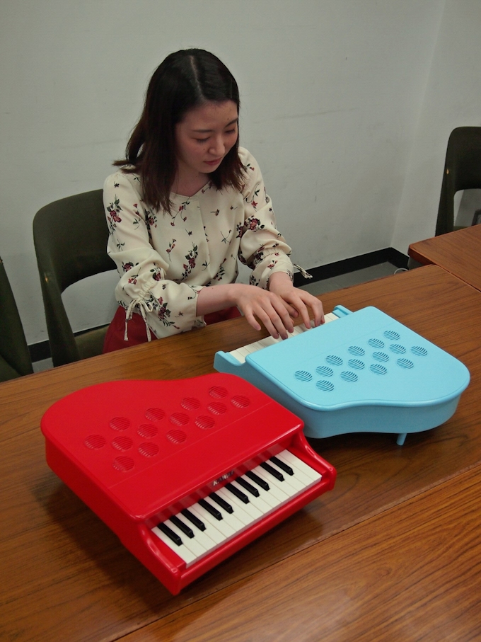 河合楽器 玩具のミニピアノ 弱い力でも弾きやすく進化 日本経済新聞
