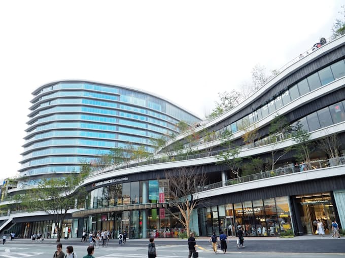 熊本市で大型商業施設完成 地震からの復興象徴 日本経済新聞