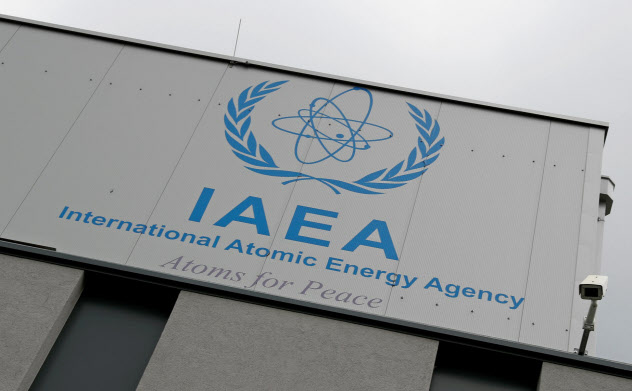 IAEAはイランに査察官を派遣し、核開発の状況を監視している=ロイター IAEAはイランに査察官を派遣し、核開発の状況を監視している=ロイター