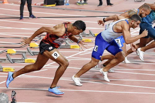 サニブラウン準決勝敗退 スタート失敗再び 世界陸上 日本経済新聞 サニブラウン準決勝敗退 スタート失敗再び 世界陸上 日本経済新聞